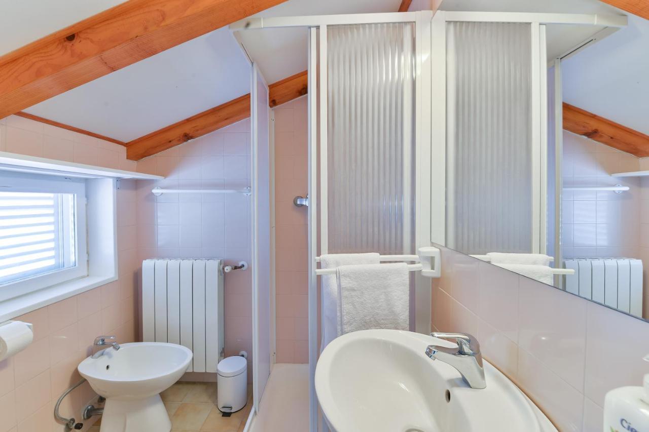 Apartments With A Parking Space Zaton, Zadar - 11130 زاتون المظهر الخارجي الصورة