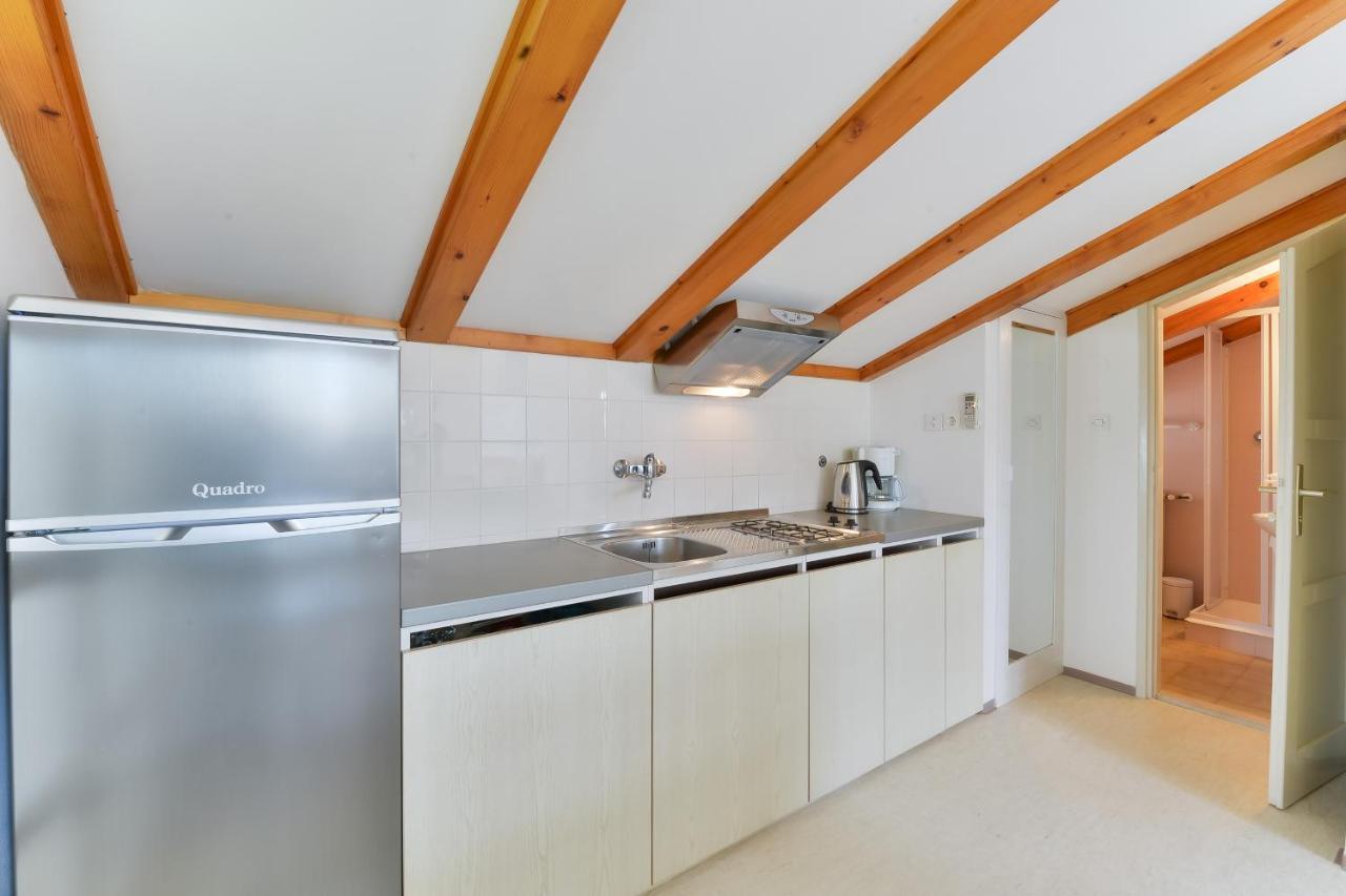 Apartments With A Parking Space Zaton, Zadar - 11130 زاتون المظهر الخارجي الصورة